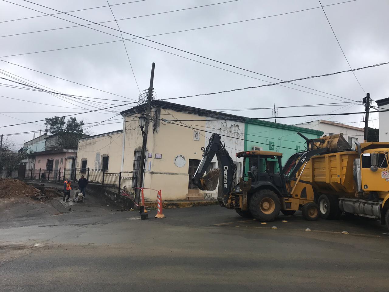 Proceso de relleno y compactación en proyecto de Agua y Drenaje