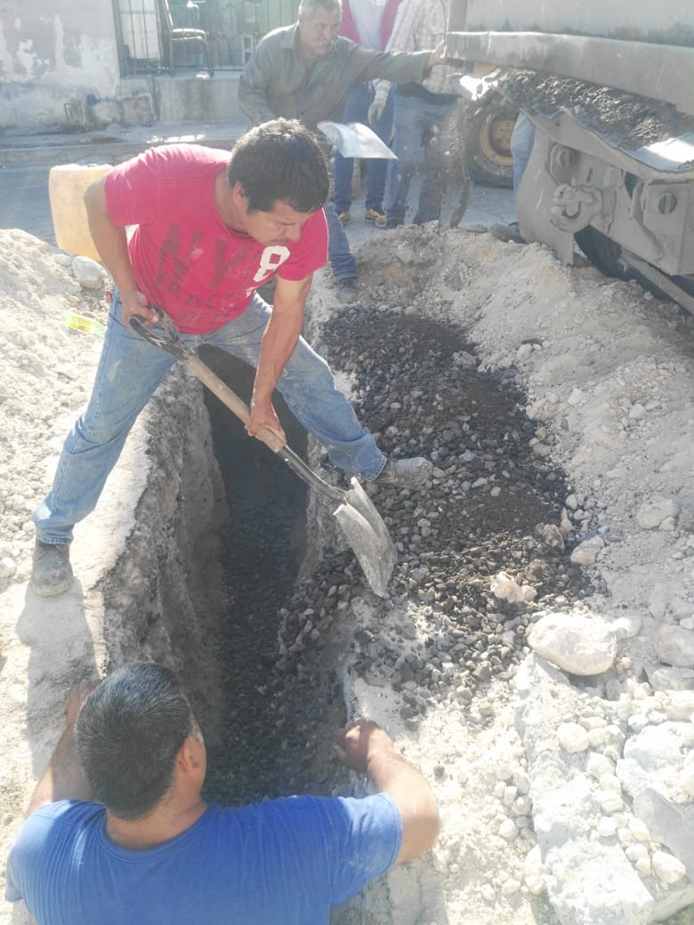 Inicio de trabajos de bacheo en vialidades de Santiago, N.L.